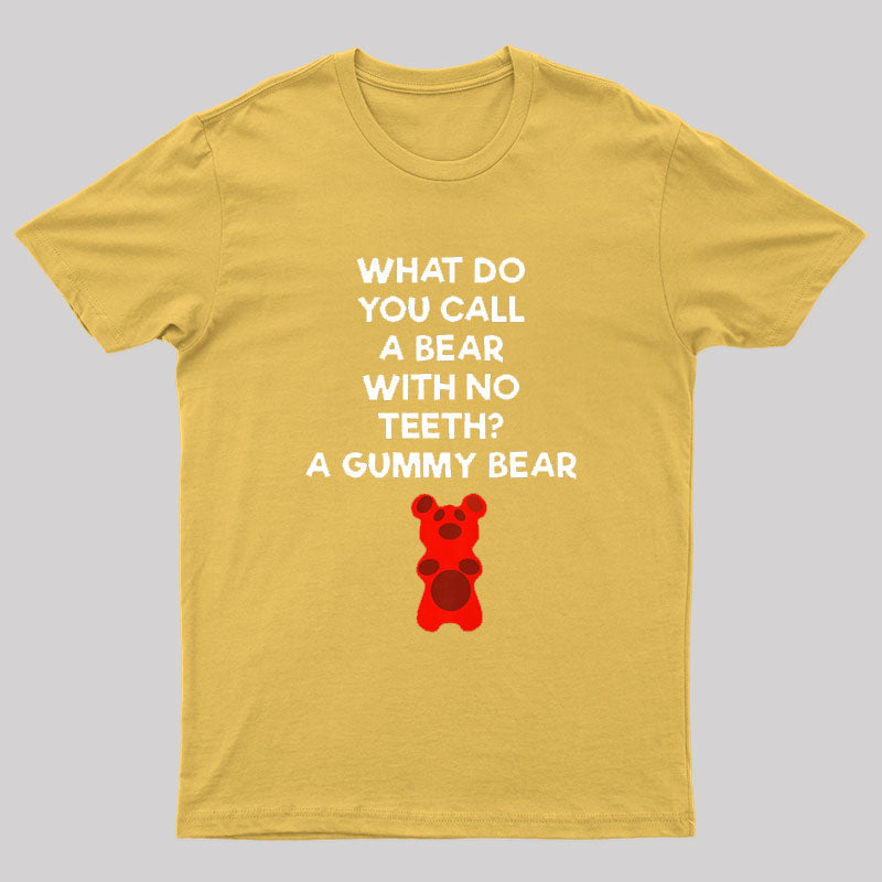 Bear With No Teeth Geek T-Shirt