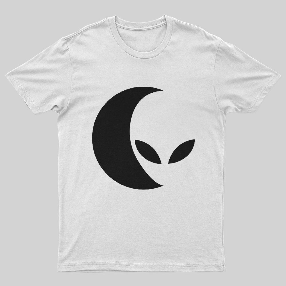 Alien Minimalist Design T-Shirt - Geeksoutfit